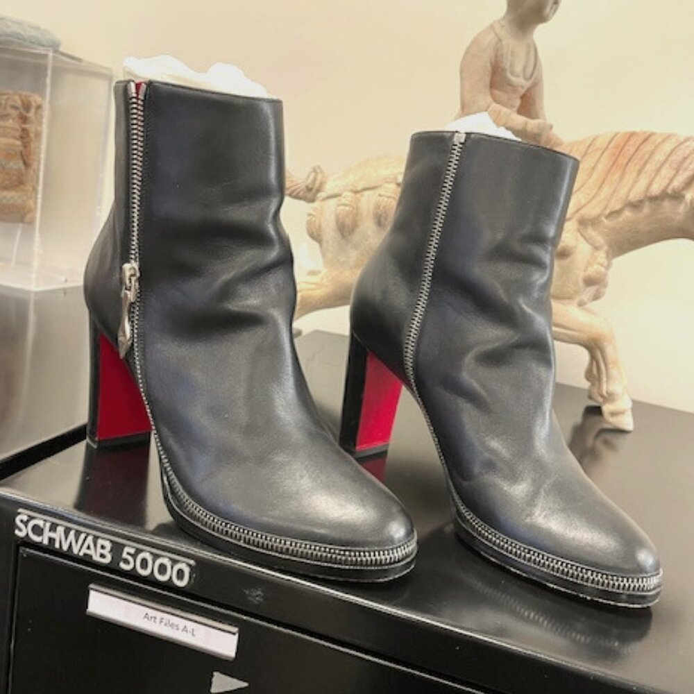 PRE-LOVED Christian Louboutin Telezip 85 Calf Boots, 38.5, Black